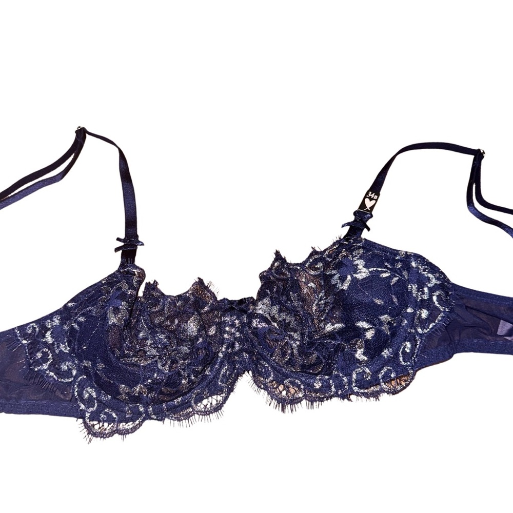 Victoria’s Secret Navy Blue Silver Bra 34B no padding